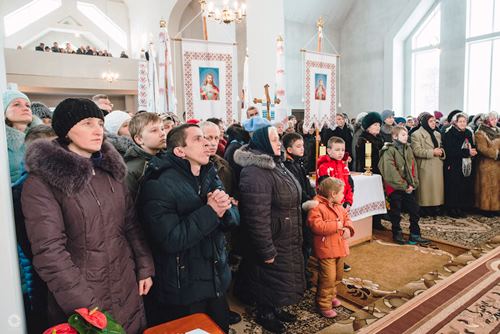 У м.Долина відбулася довгоочікувана подія – благословення храму св. ап. Андрія Первозванного У м.Долина відбулася довгоочікувана подія – благословення храму св. ап. Андрія Первозванного